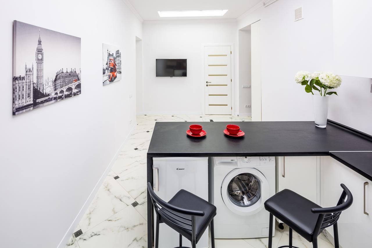 Designer Apartment Зі Світлом! Львов Экстерьер фото