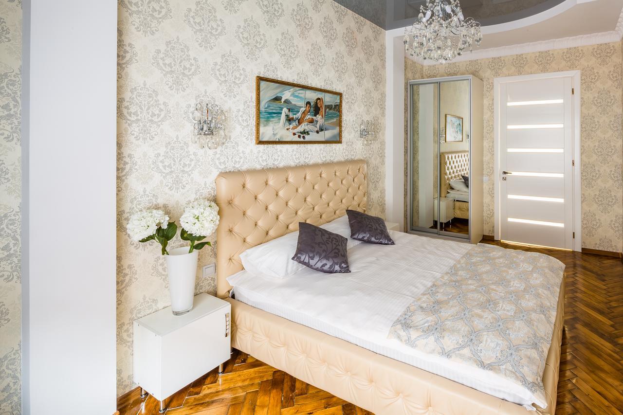 Designer Apartment Зі Світлом! Львов Экстерьер фото